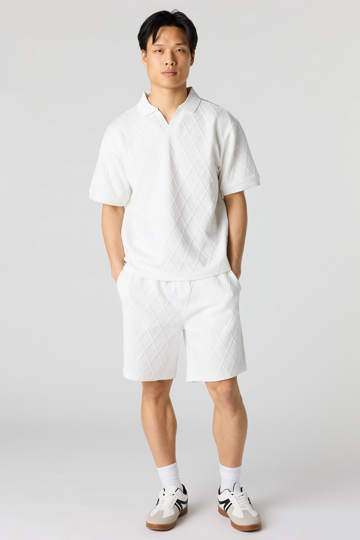 Alt View 2. Textured Short - White