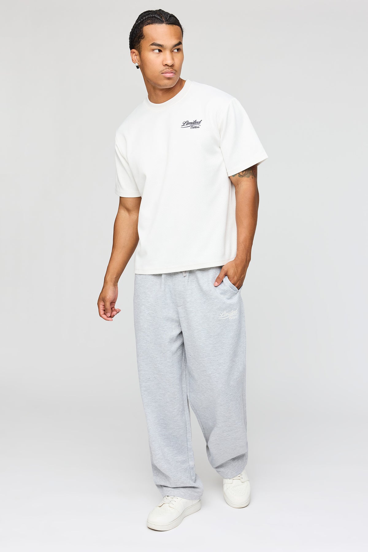 Alt View 3. Textured Embroidered T-Shirt - White