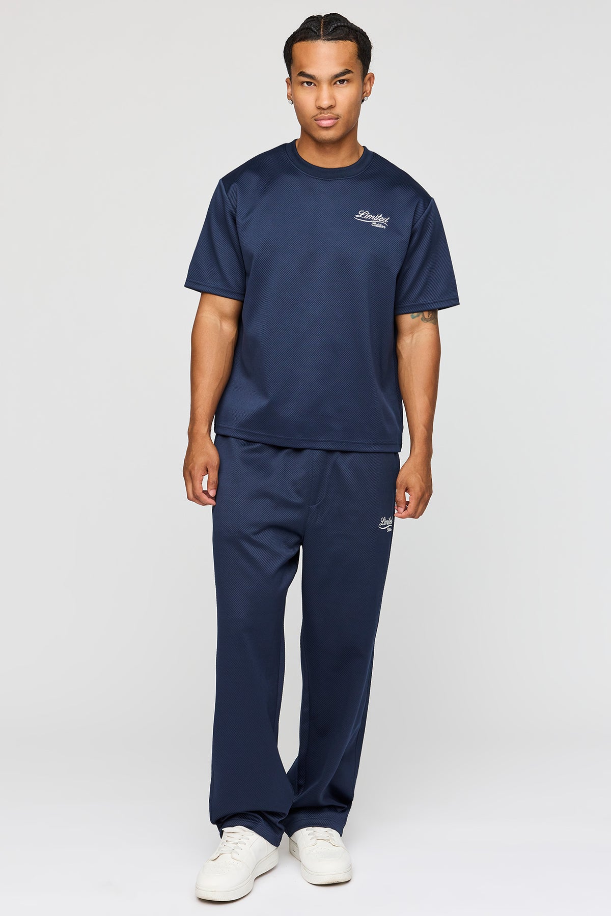 Alt View 3. Textured Embroidered T-Shirt - Navy