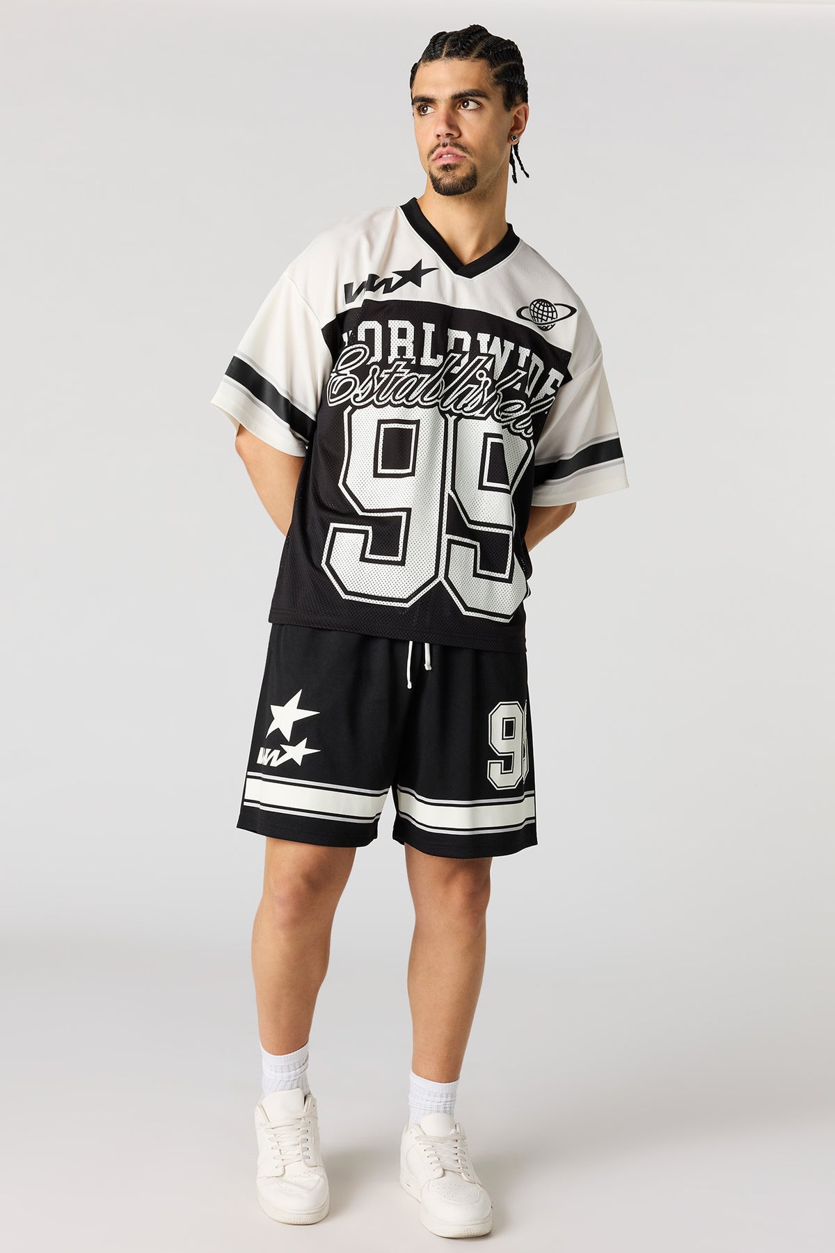Alt View 2. Mesh Graphic Short - Black