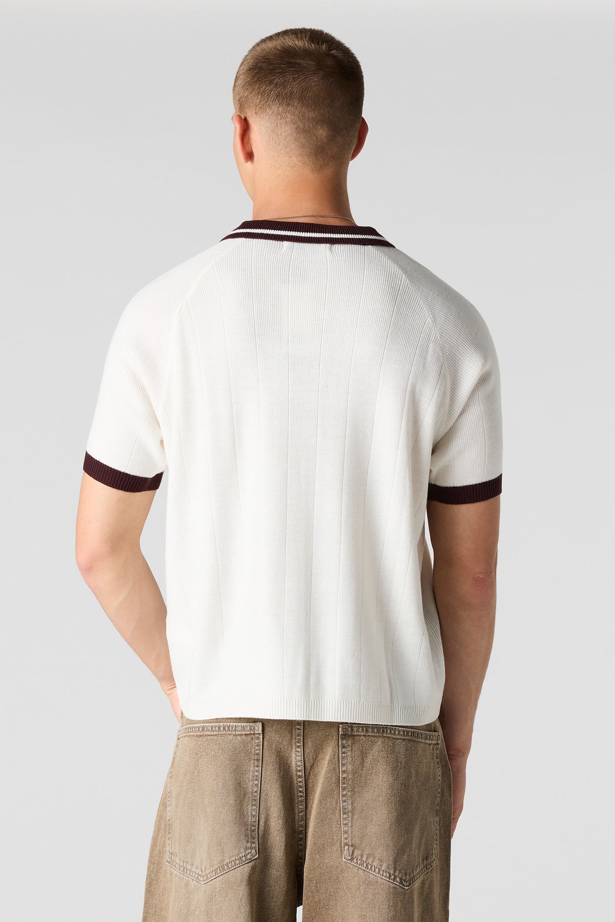 Alt View 2. Embroidered Knit Collared Top - Off White