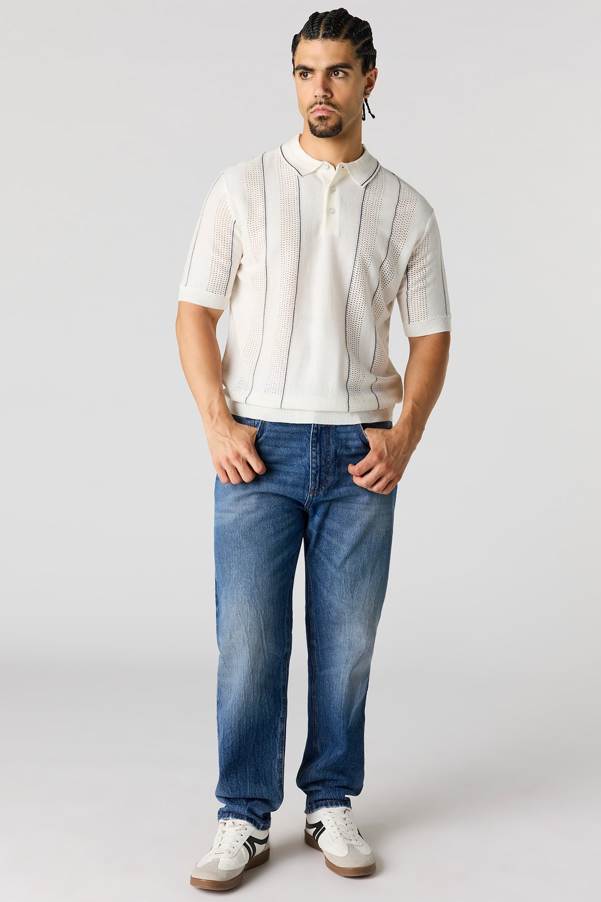 Vue alternative 3. Polo en tricot texturé rayé