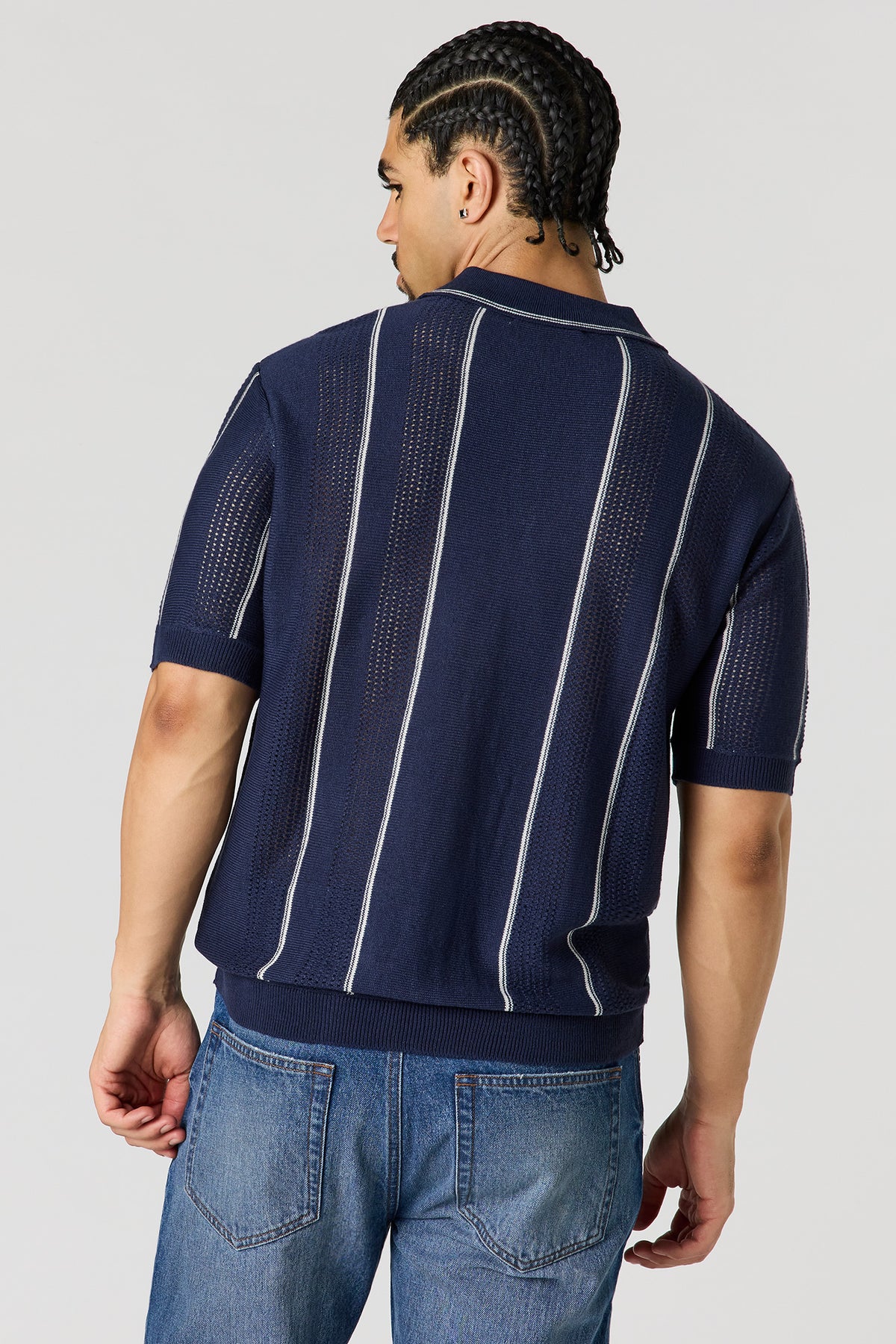 Vue alternative 2. Polo en tricot texturé rayé