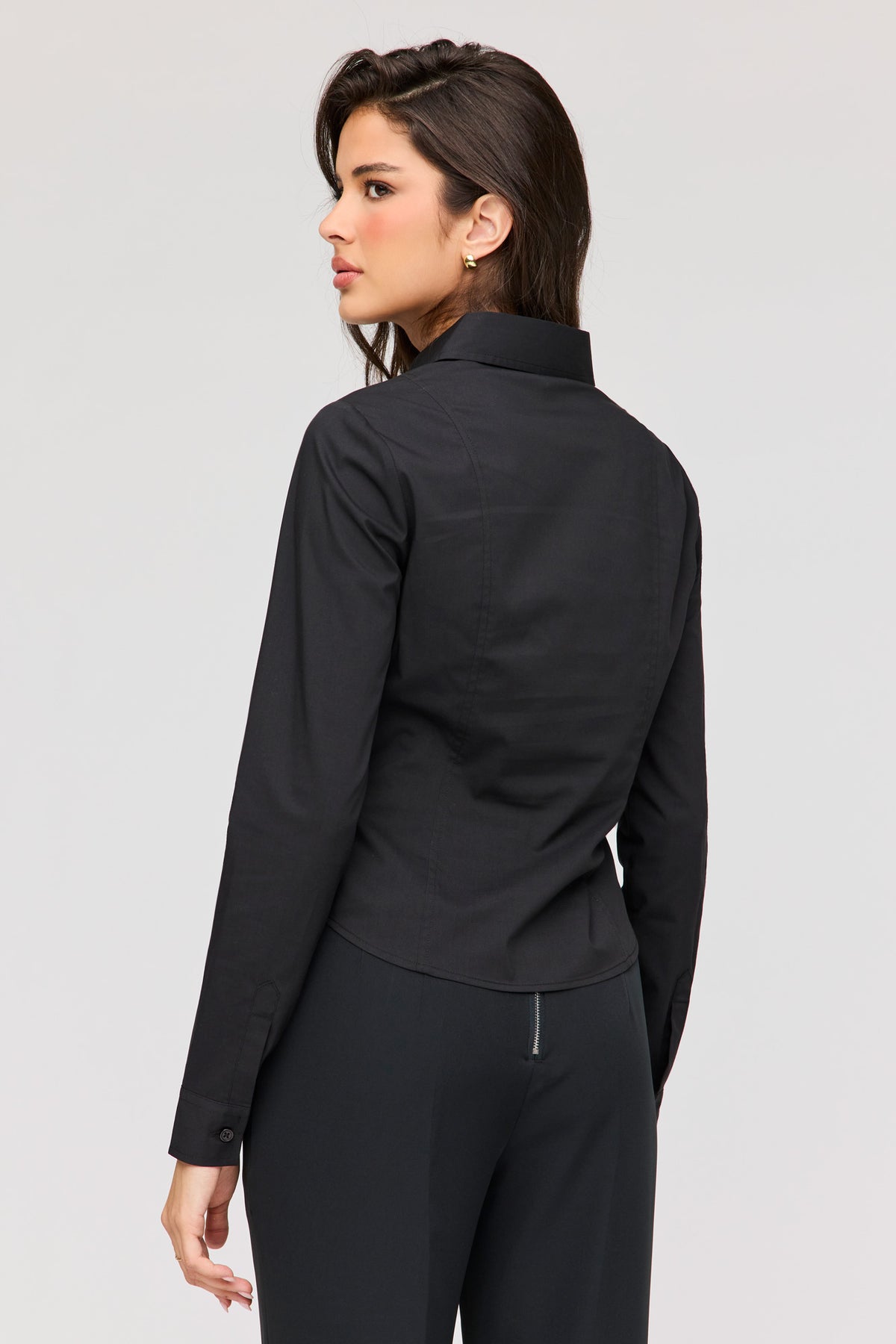 Vue alternative 2. Haut ajusté boutonné