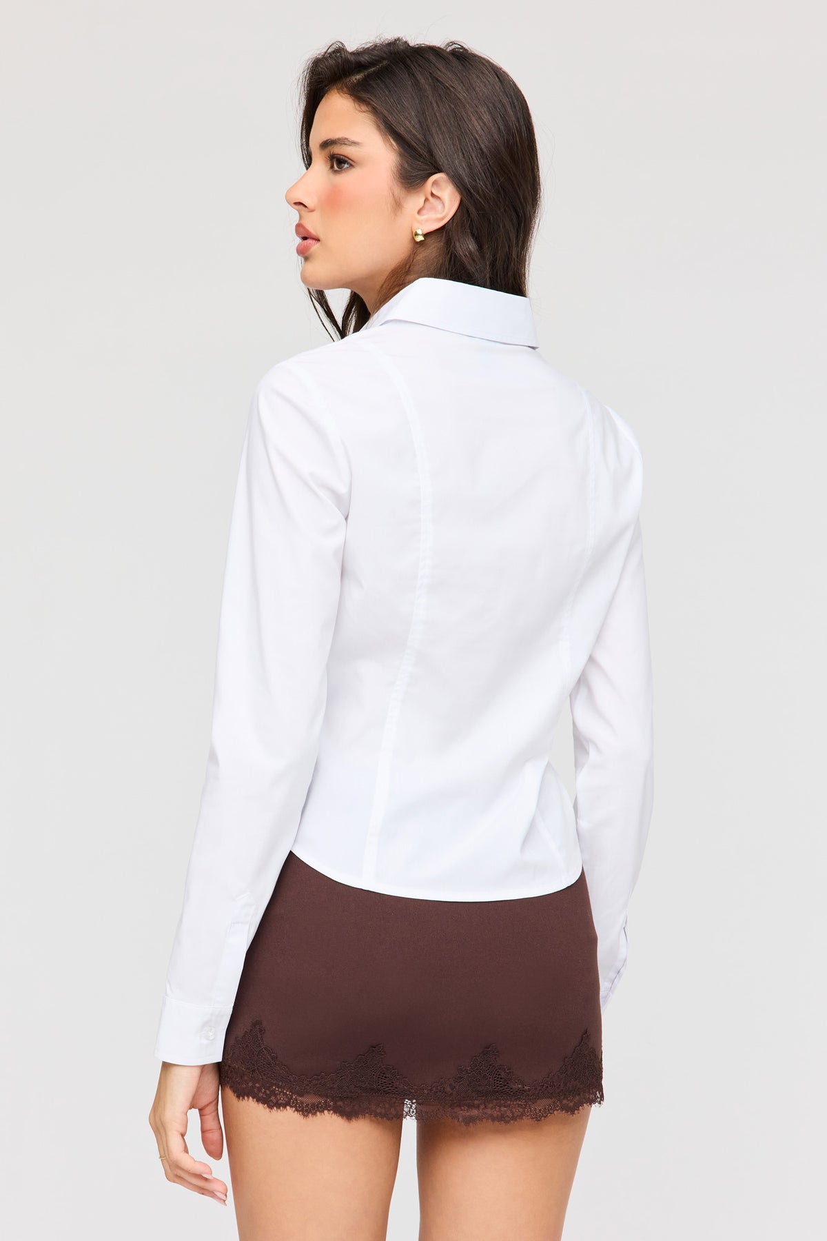 Vue alternative 2. Haut ajusté boutonné