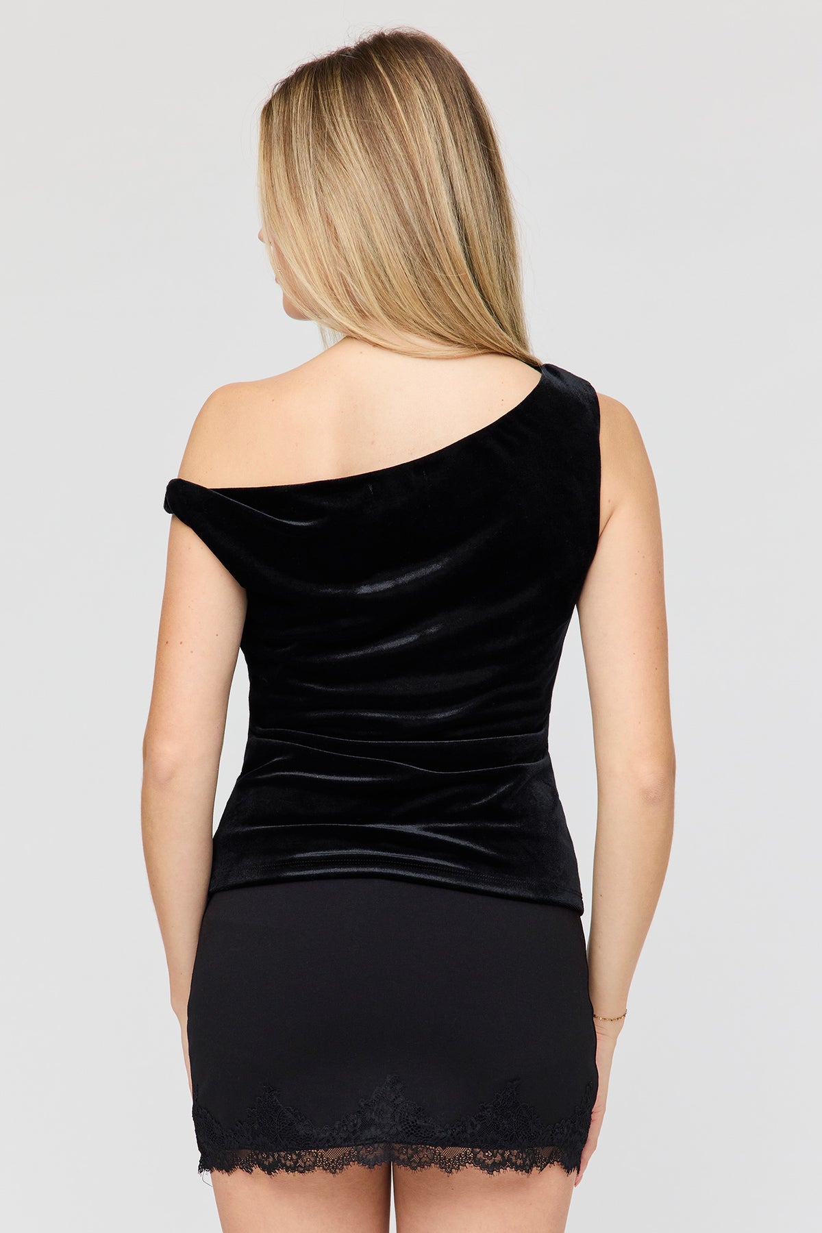 Alt View 2. Off Shoulder Velvet Top - Black
