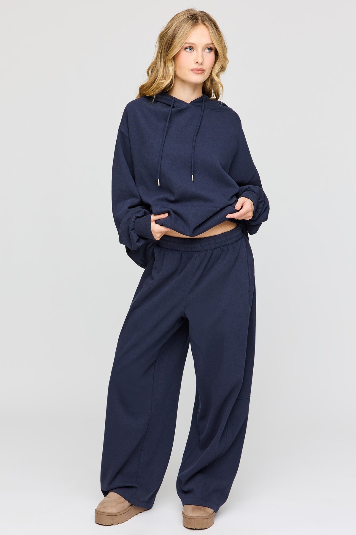 Pantalon d'entraînement surdimensionné à jambe baril en molleton supérieur