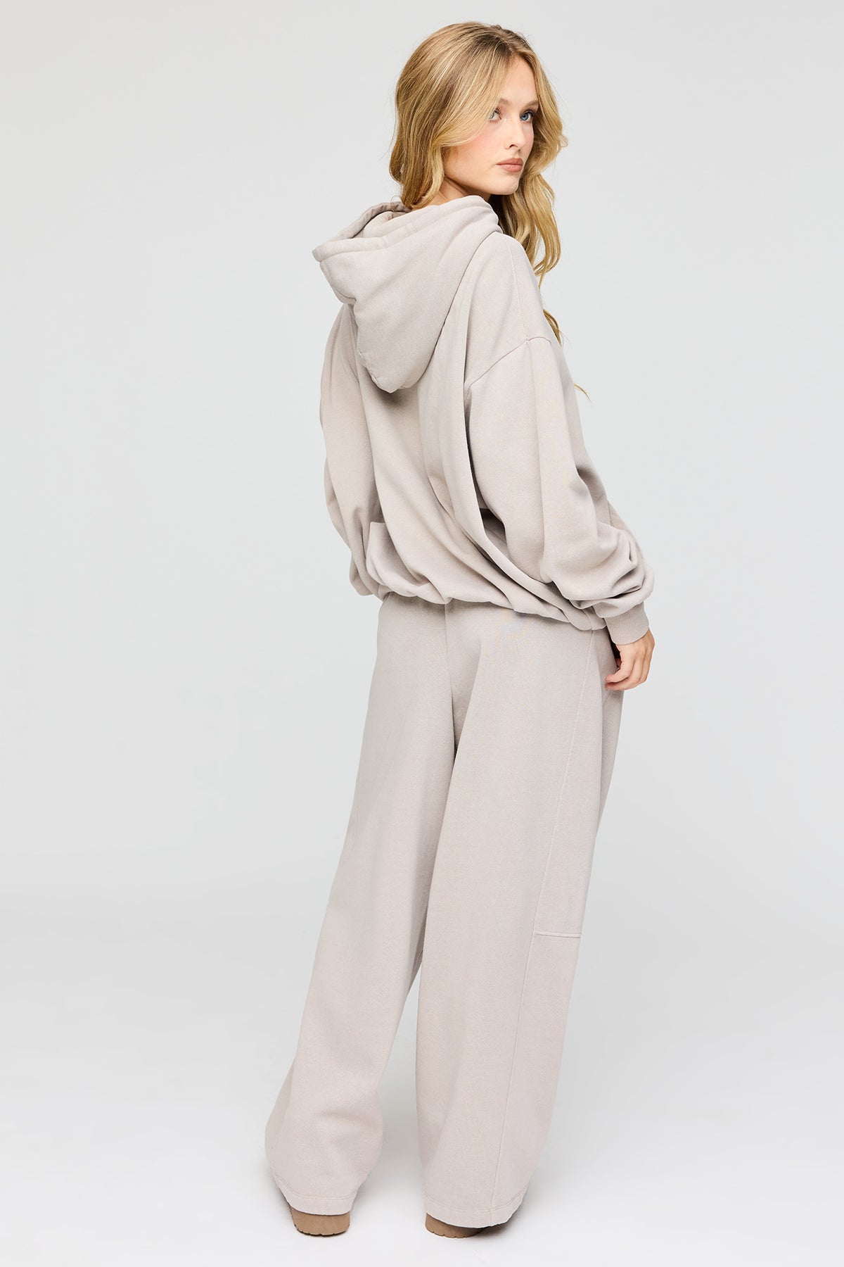 Alt View 3. Premium Fleece Humongous Barrel Sweatpant - Taupe