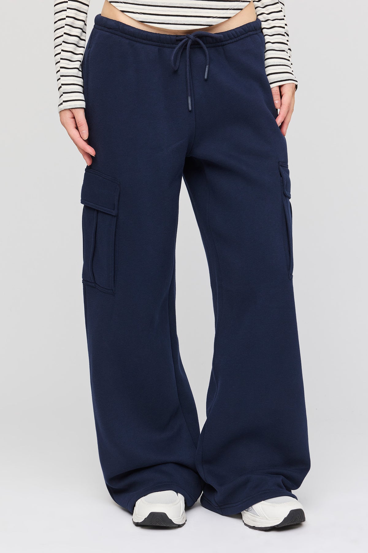 Alt View 2. Luxe Fleece Cargo Sweatpant - Navy