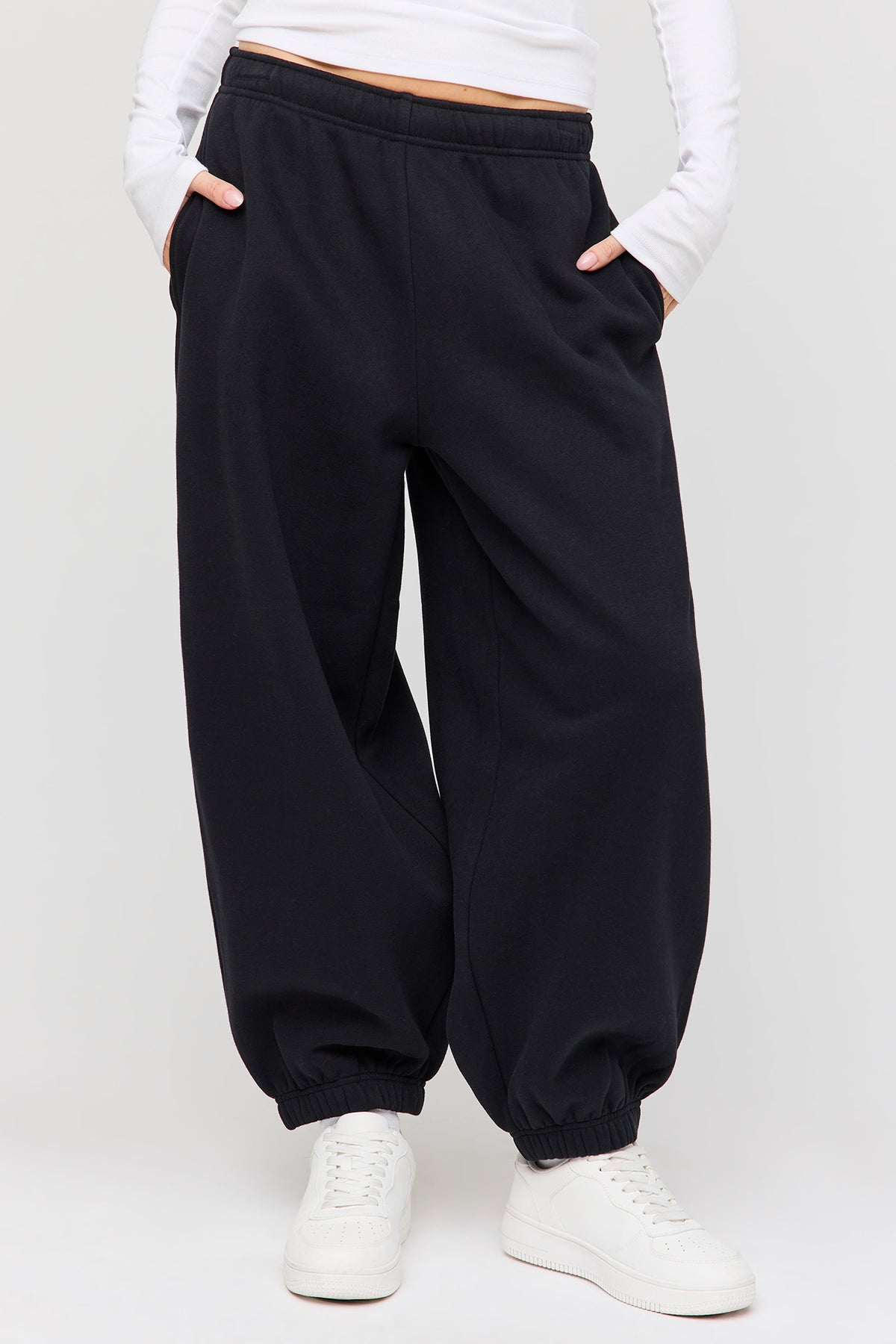 Alt View 2. Premium Fleece Humongous Balloon Leg Sweatpant - Black