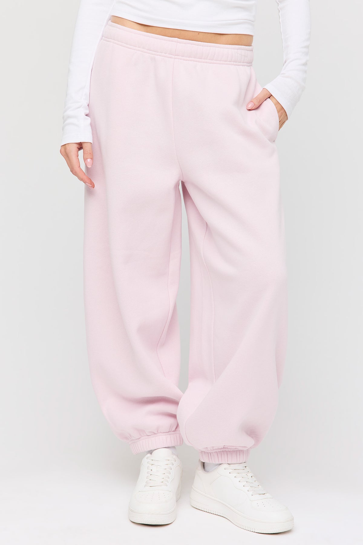 Alt View 2. Premium Fleece Humongous Balloon Leg Sweatpant - Pink