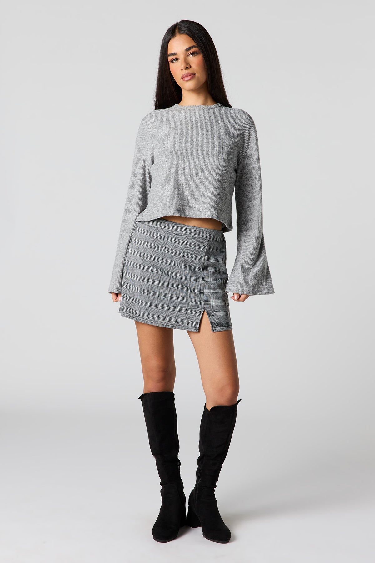 Alt View 3. Houndstooth Mini Skort - Charcoal