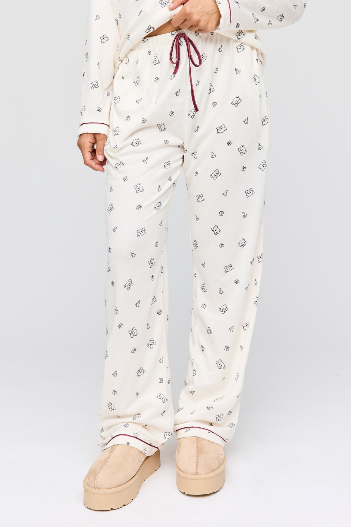 Vue alternative 3. Ensemble pyjama pantalon et haut boutonné en flanelle