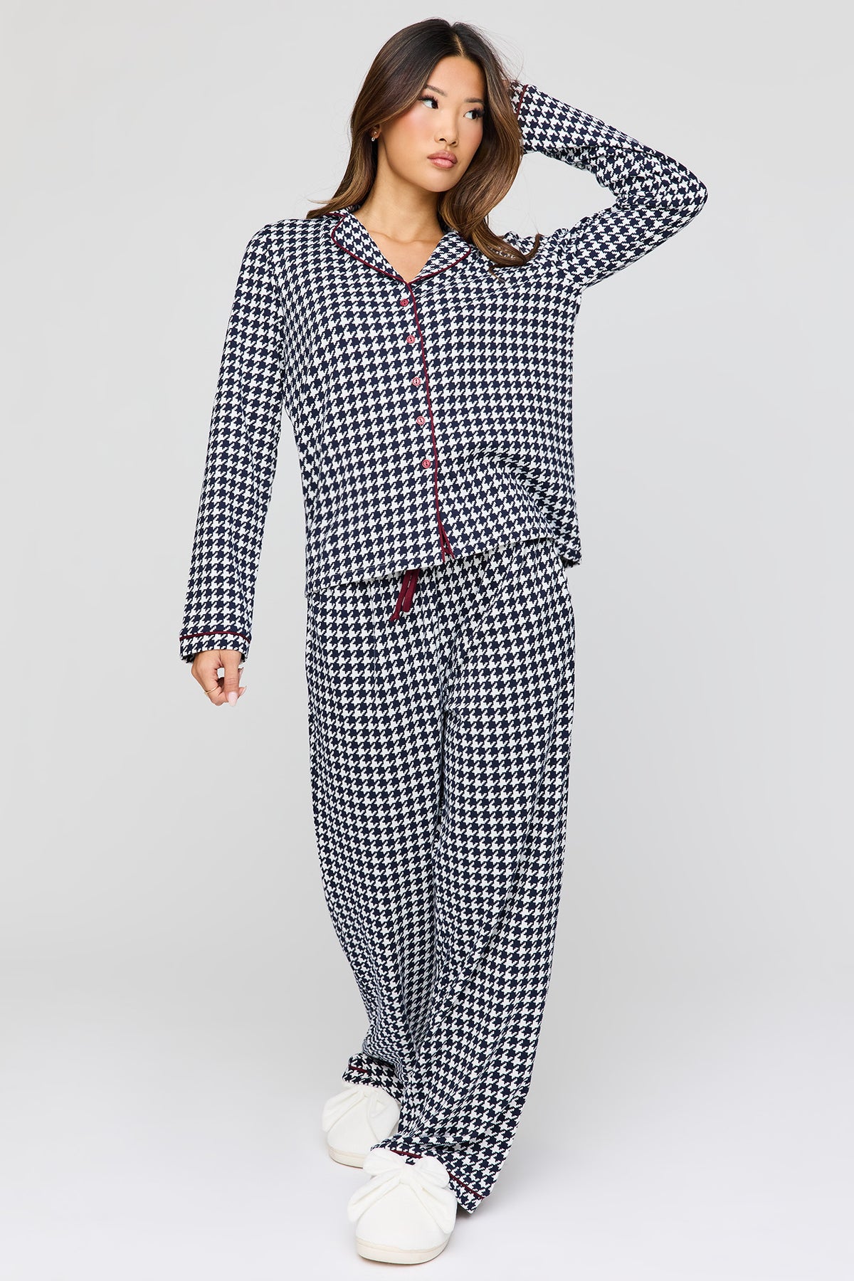 Ensemble pyjama avec haut boutonné à manches longues et pantalon