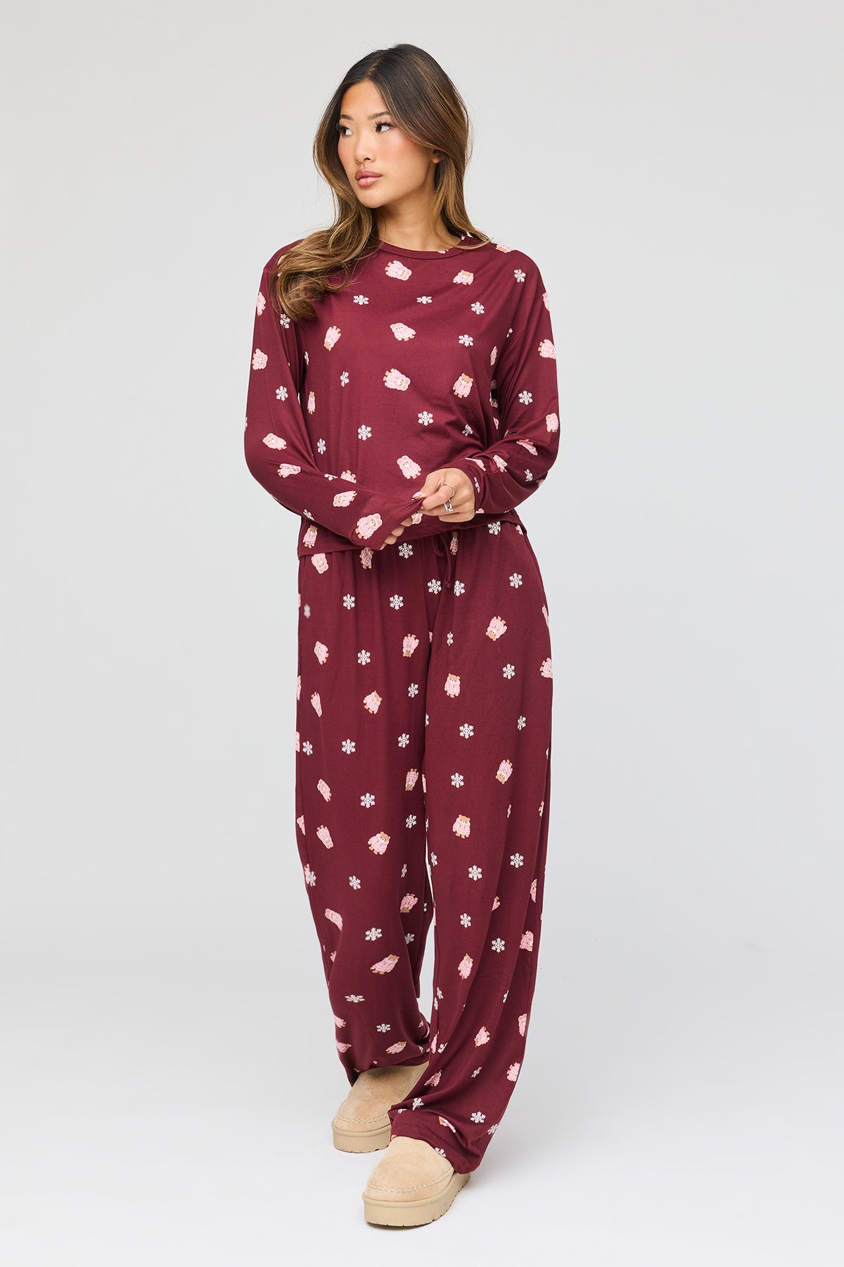 Ensemble pyjama pantalon et haut à manche longue de Noël