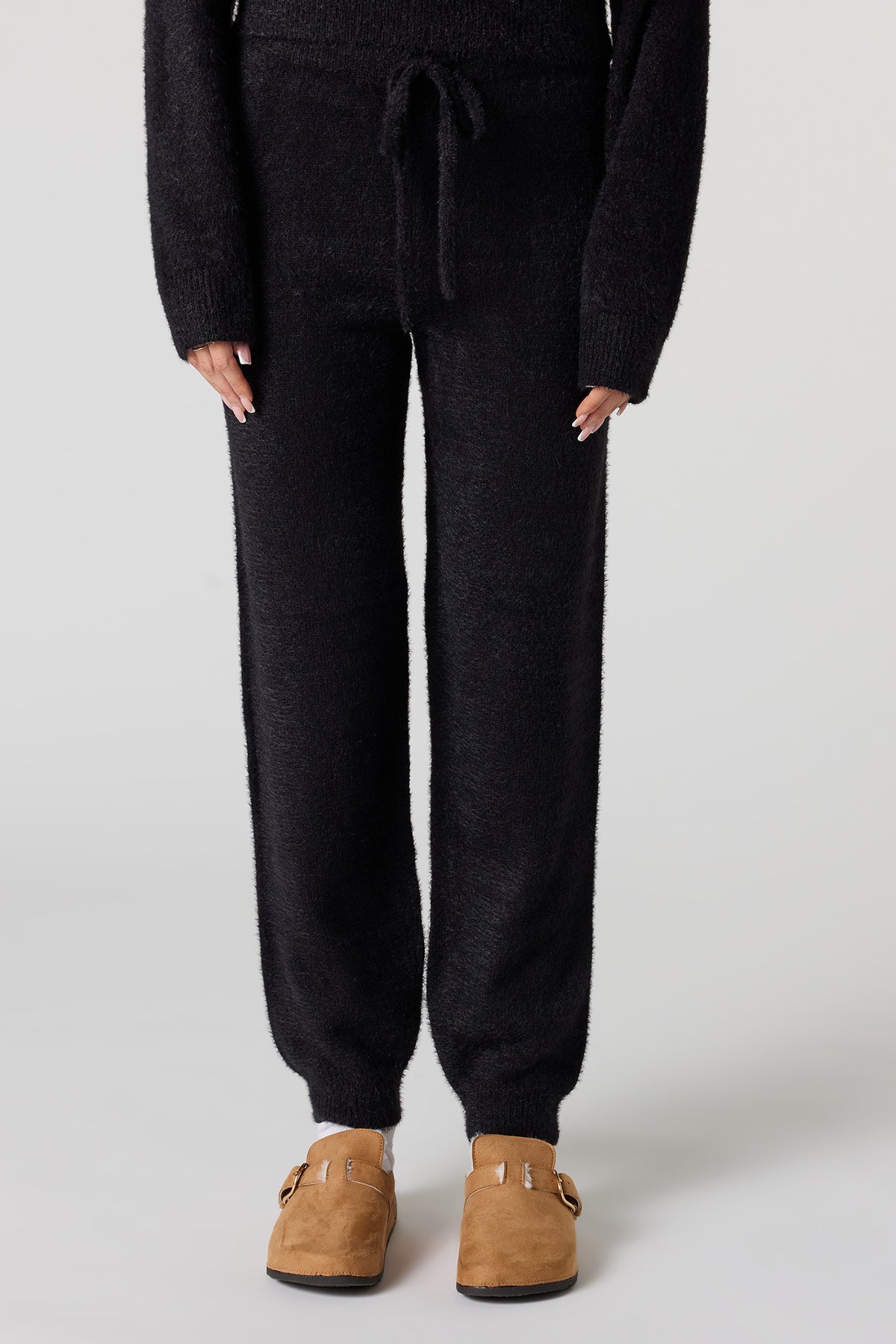Alt View 2. Mossy Knit Drawstring Jogger - Black