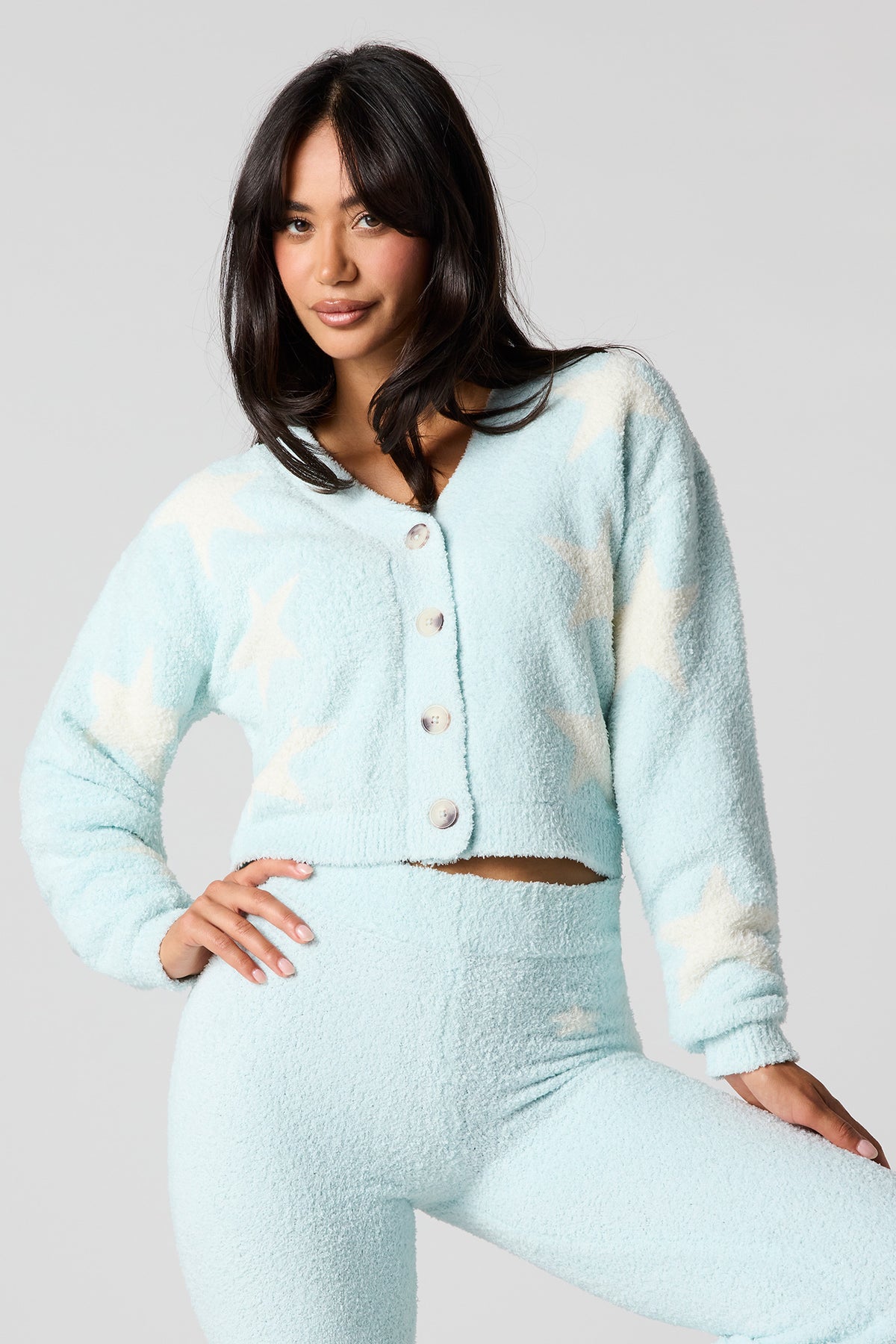 Vue alternative 4. Cardigan boutonné en tricot jacquard
