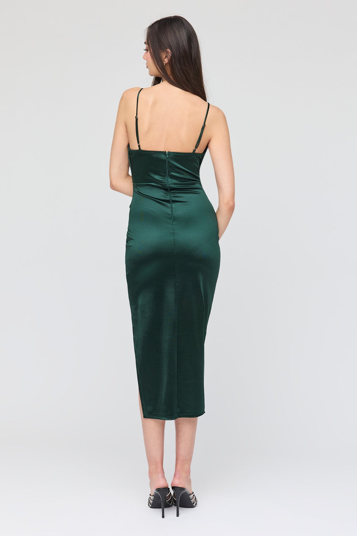 Vue alternative 3. Robe midi à col châle en satin