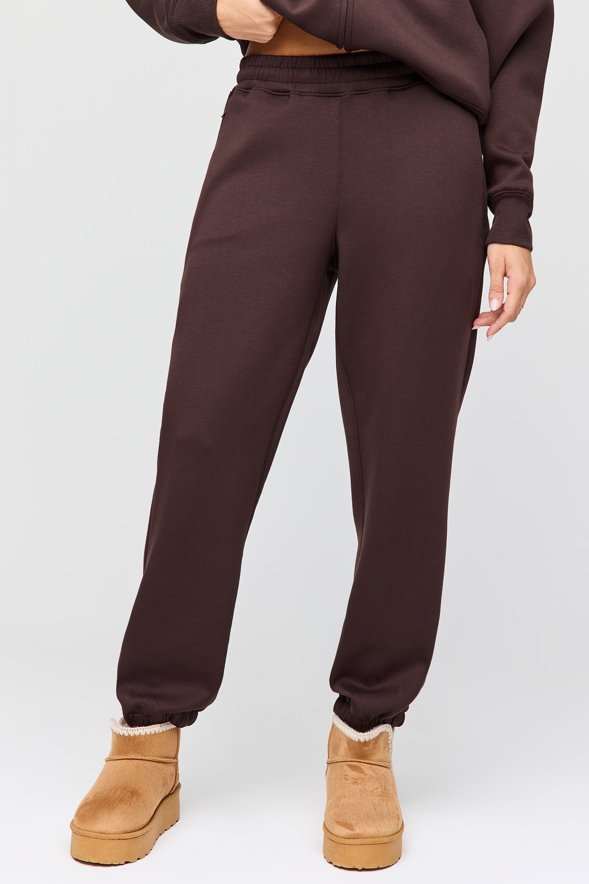 Vue alternative 2. Jogger en scuba de luxe