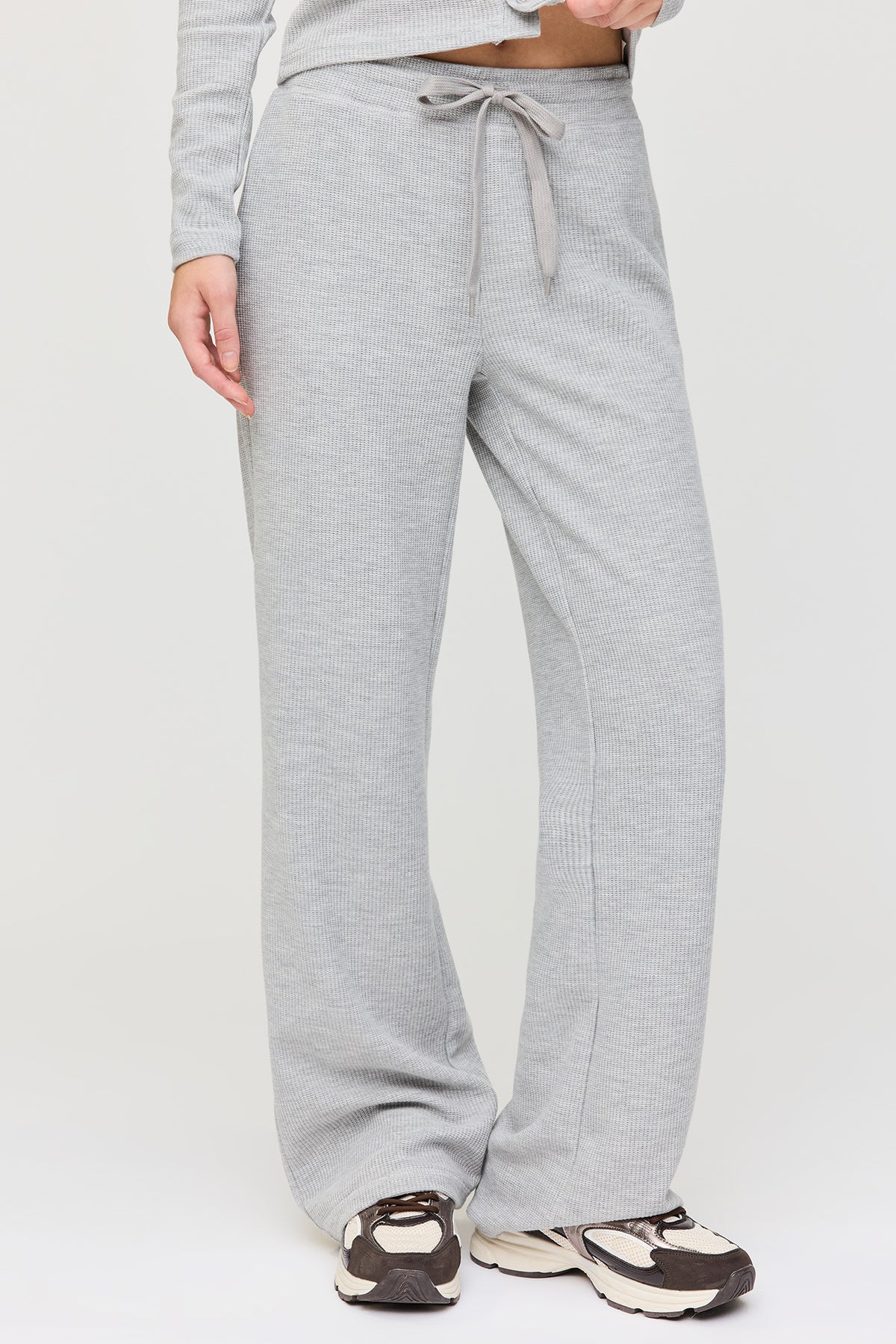 Vue alternative 2. Pantalon à jambe droite en tricot gaufré