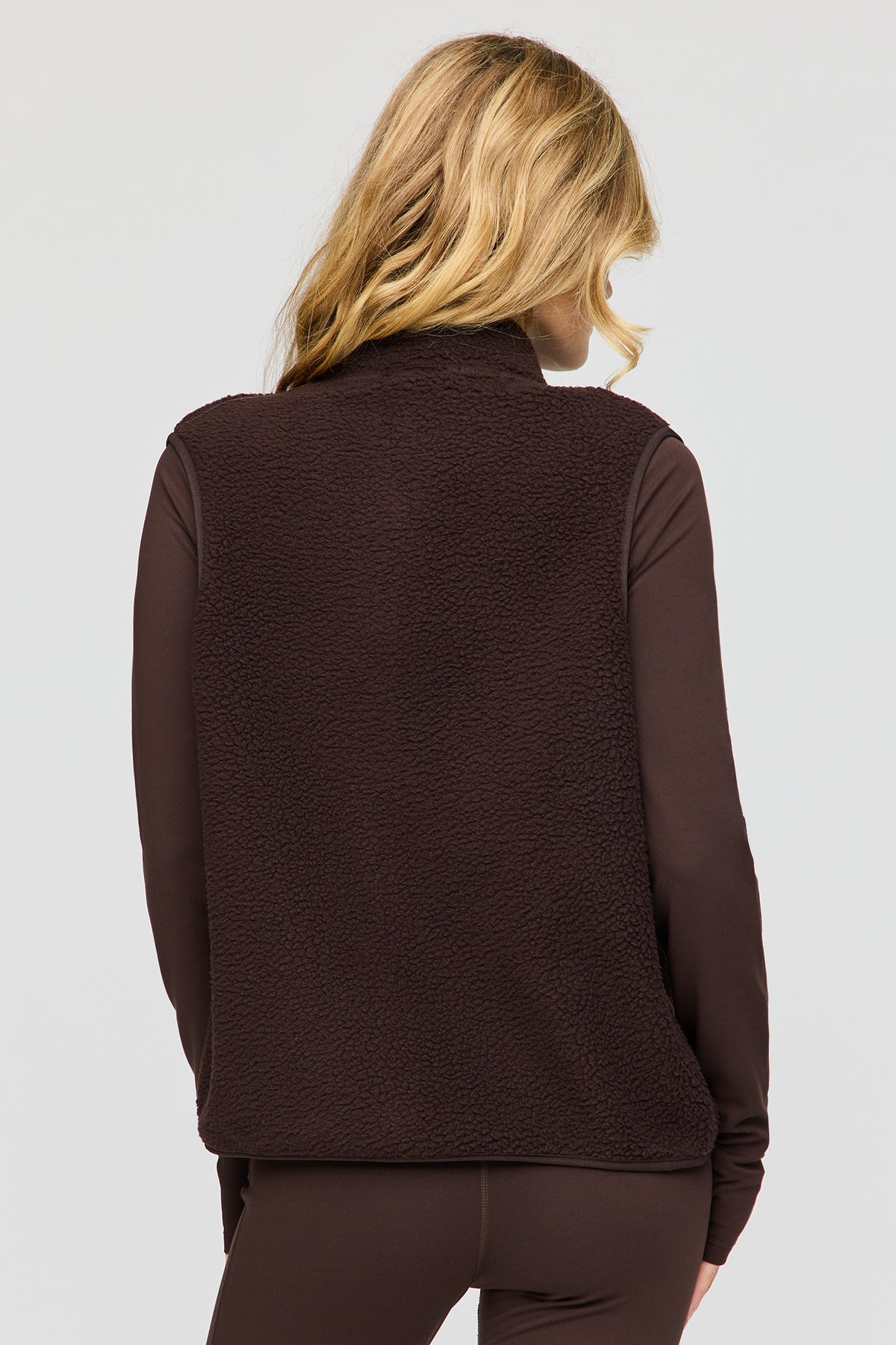 Vue alternative 2. Veste Active en Sherpa