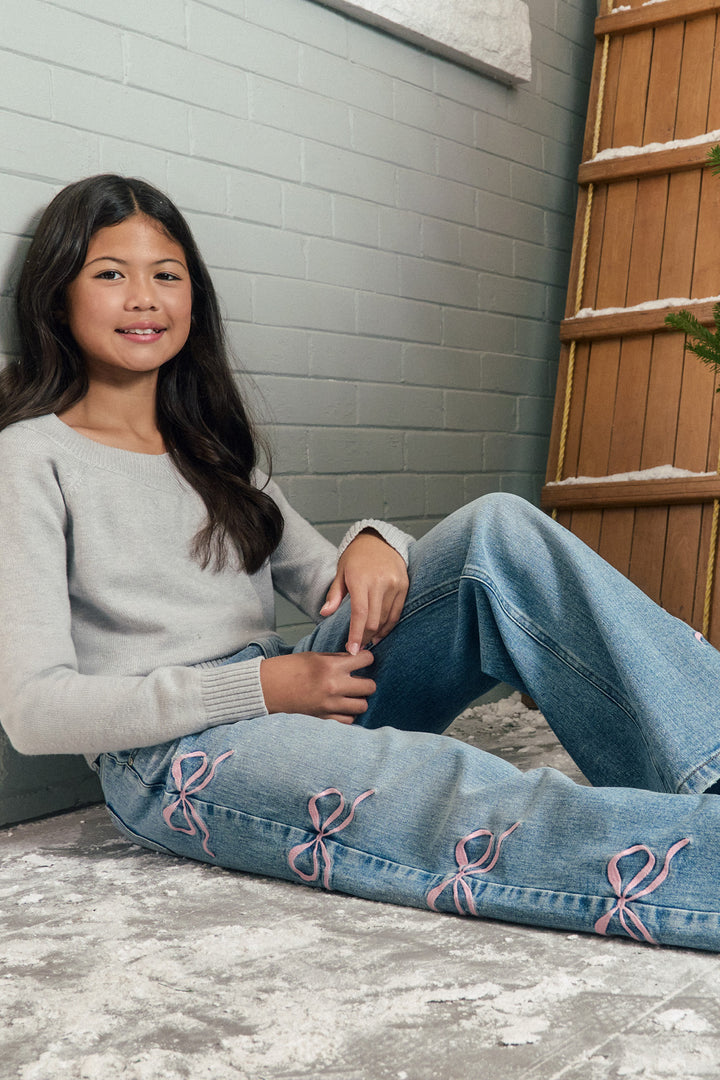 Girls Mid Rise Baggy Bow Embroidered Jean