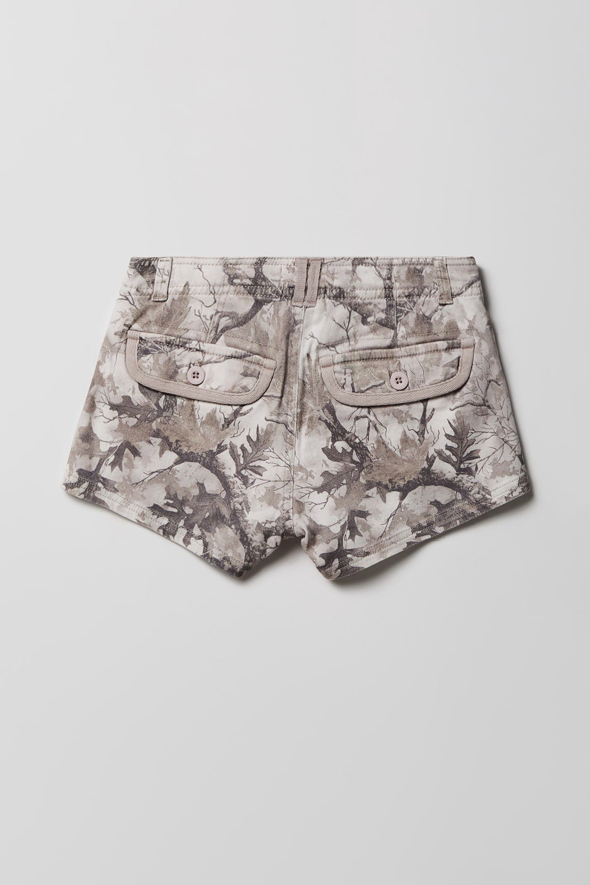 Alt View 2. Girls Cargo Short - Camouflage