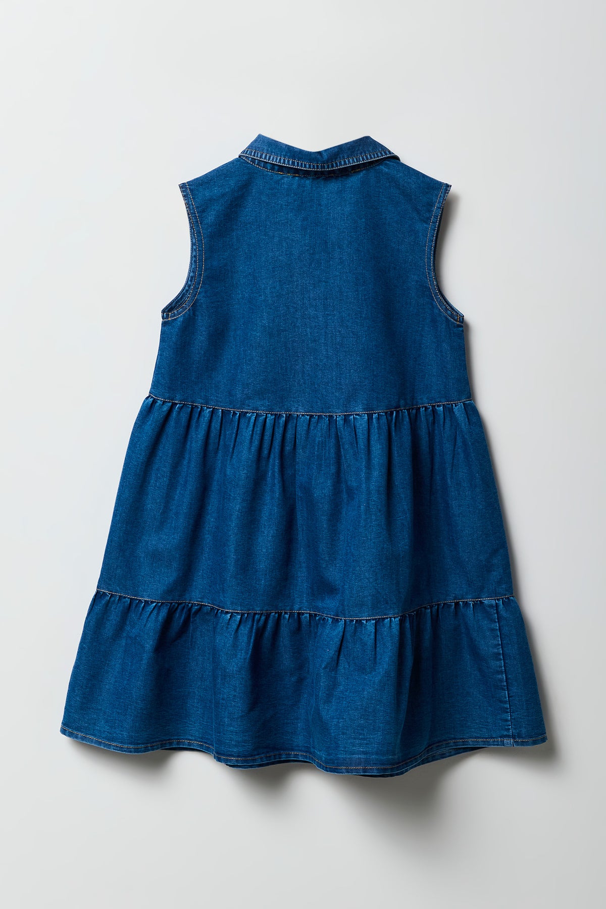 Vue alternative 2. Robe boutonnée volantée en denim