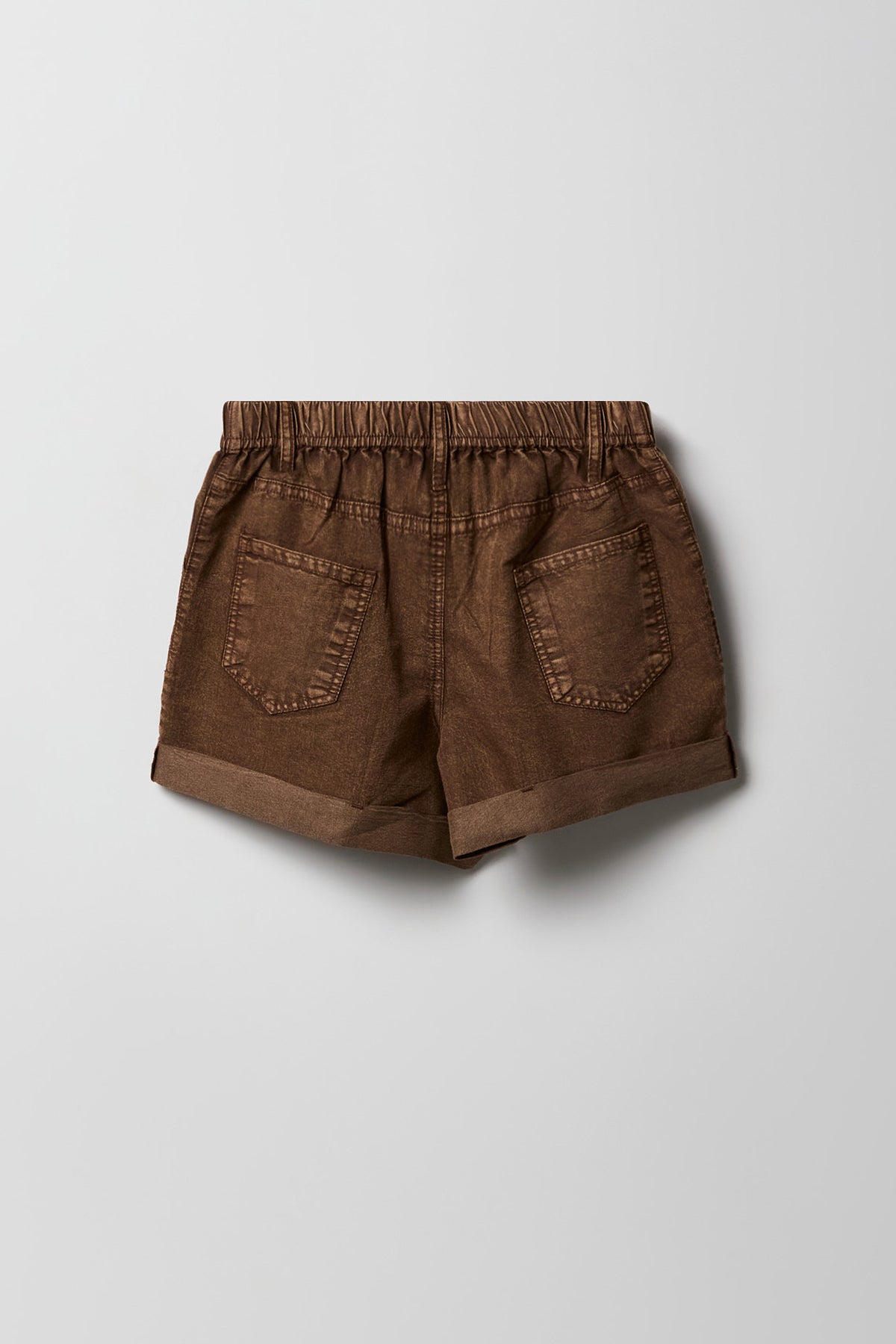 Alt View 2. Elastic Waist Denim Short - Brown