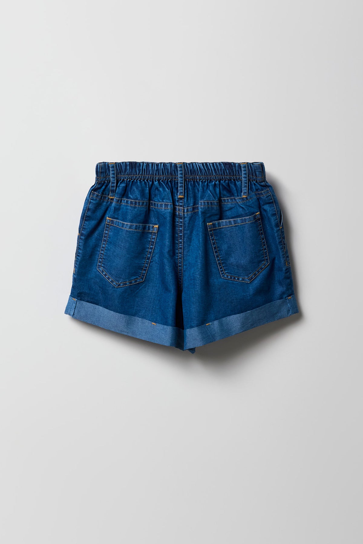 Alt View 2. Elastic Waist Denim Short - Medium Blue