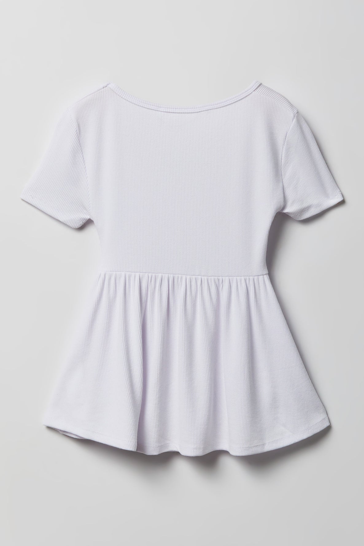 Vue alternative 2. Haut cintré à bavette avant pour filles