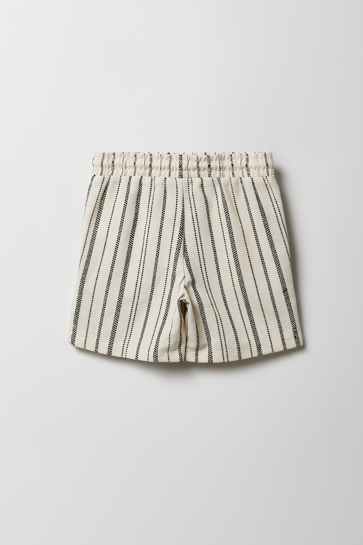 Vue alternative 2. Short texturé rayé à taille coulissante pour garçons
