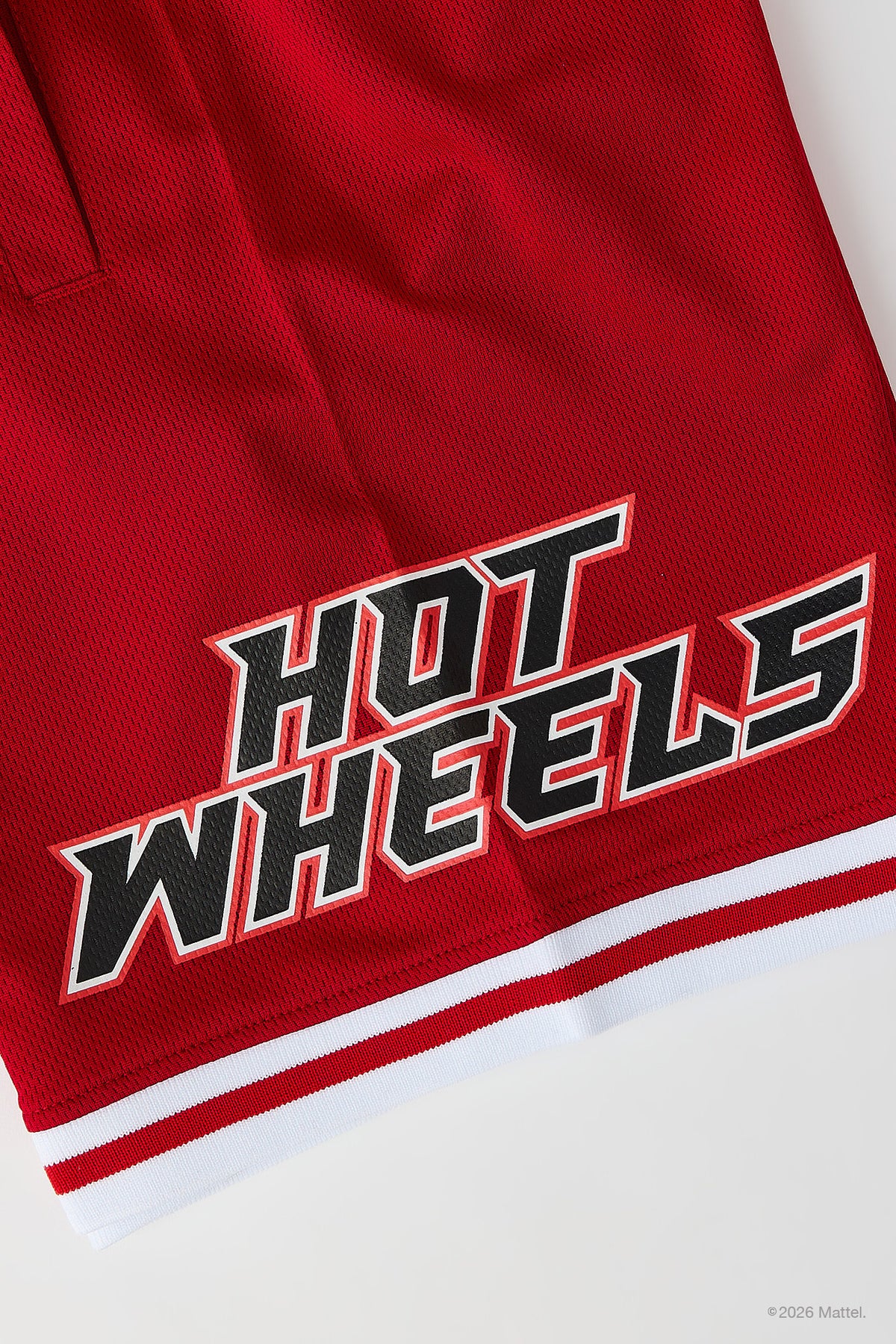 Vue alternative 3. Short Active en filet à imprimé Hot Wheels™ pour garçon