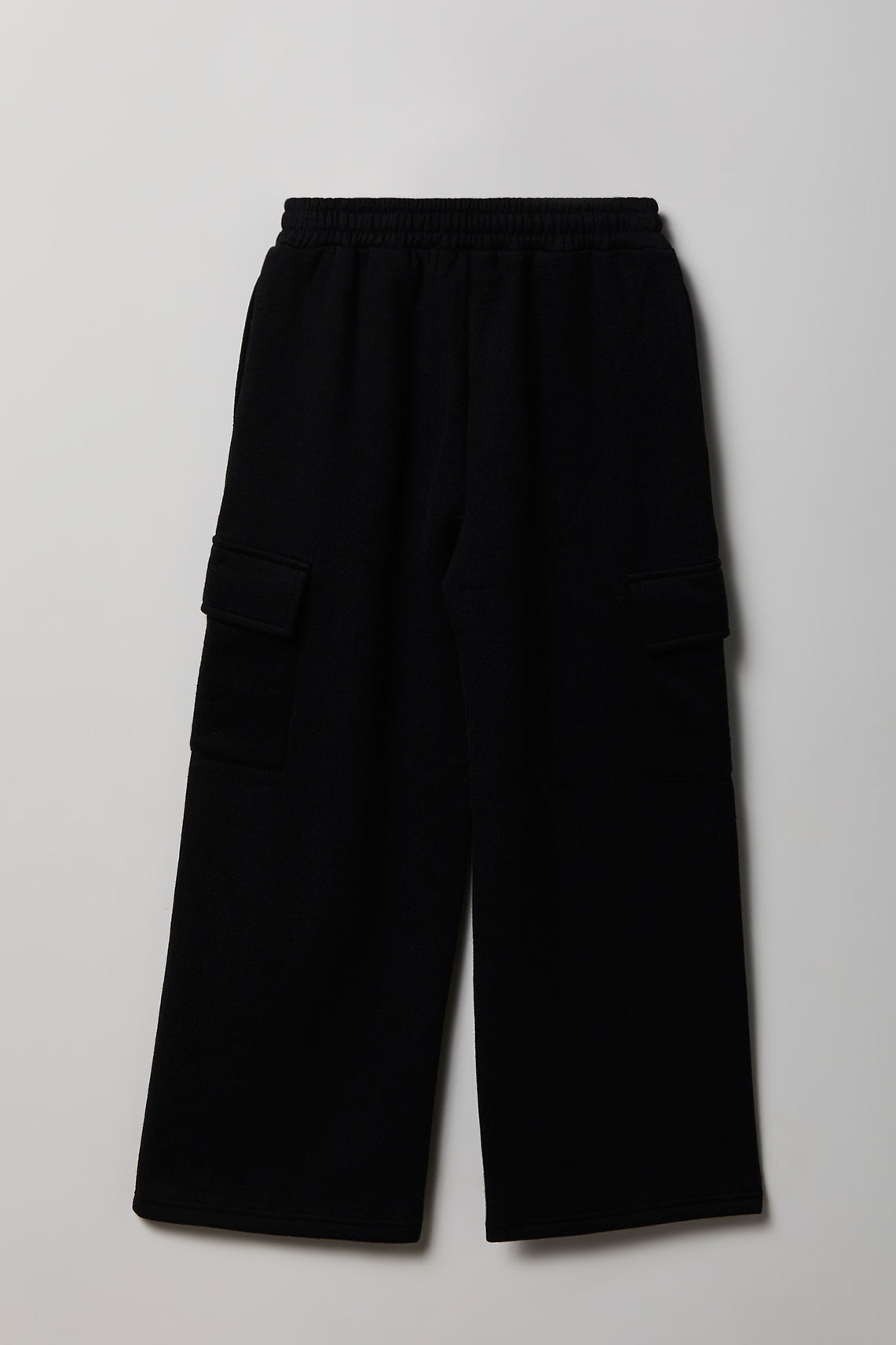 Alt View 2. Girls Fleece Cargo Sweatpant - Black