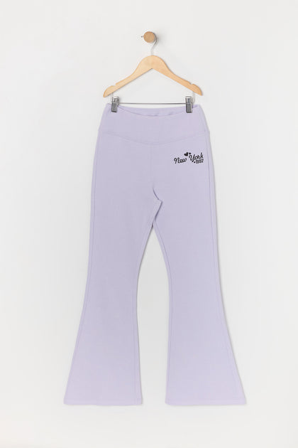 Pantalon à jambe évasée en molleton avec motif brodé New York pour fille