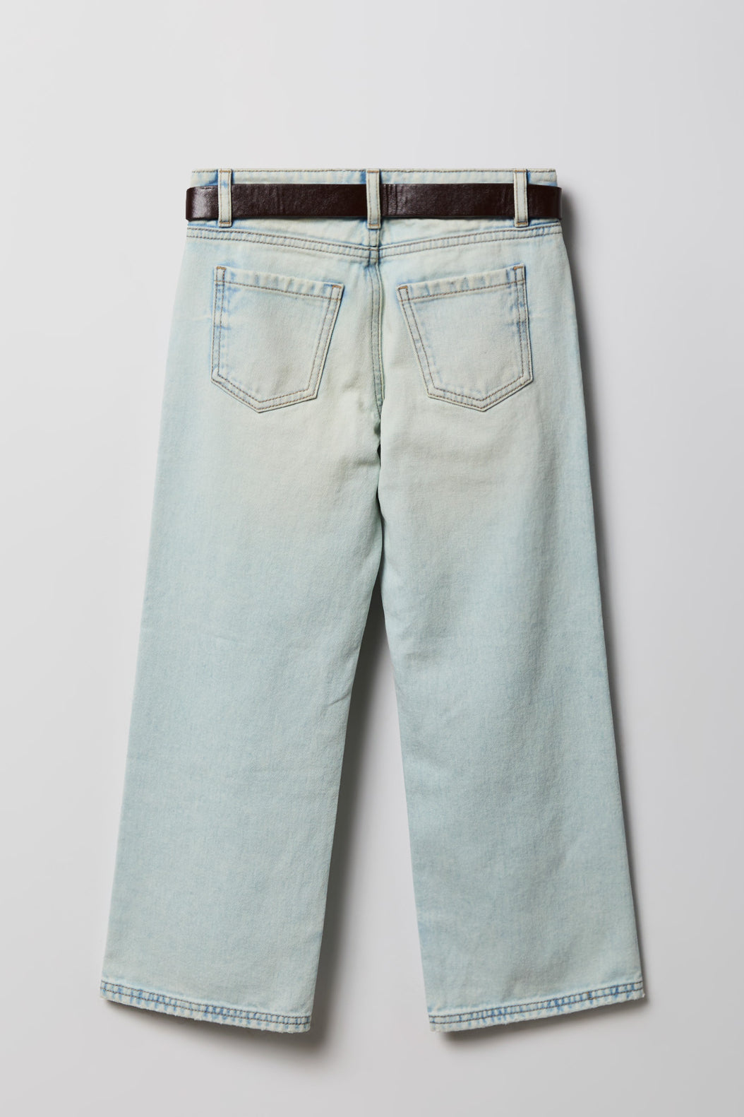 Alt View 2. Girls Low Rise Belted Baggy Jean - Light Denim Blue