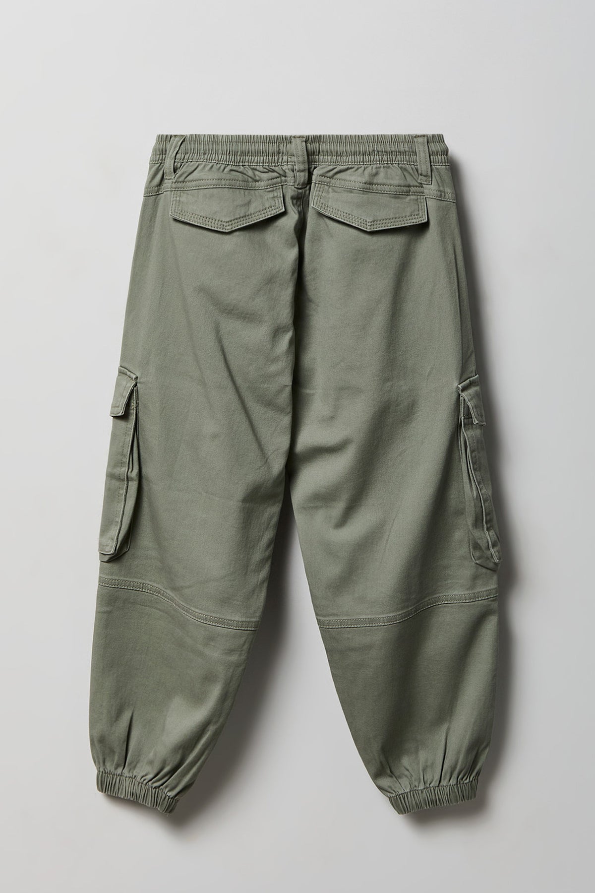 Alt View 2. Girls Low Rise Cargo Jogger - Dark Green