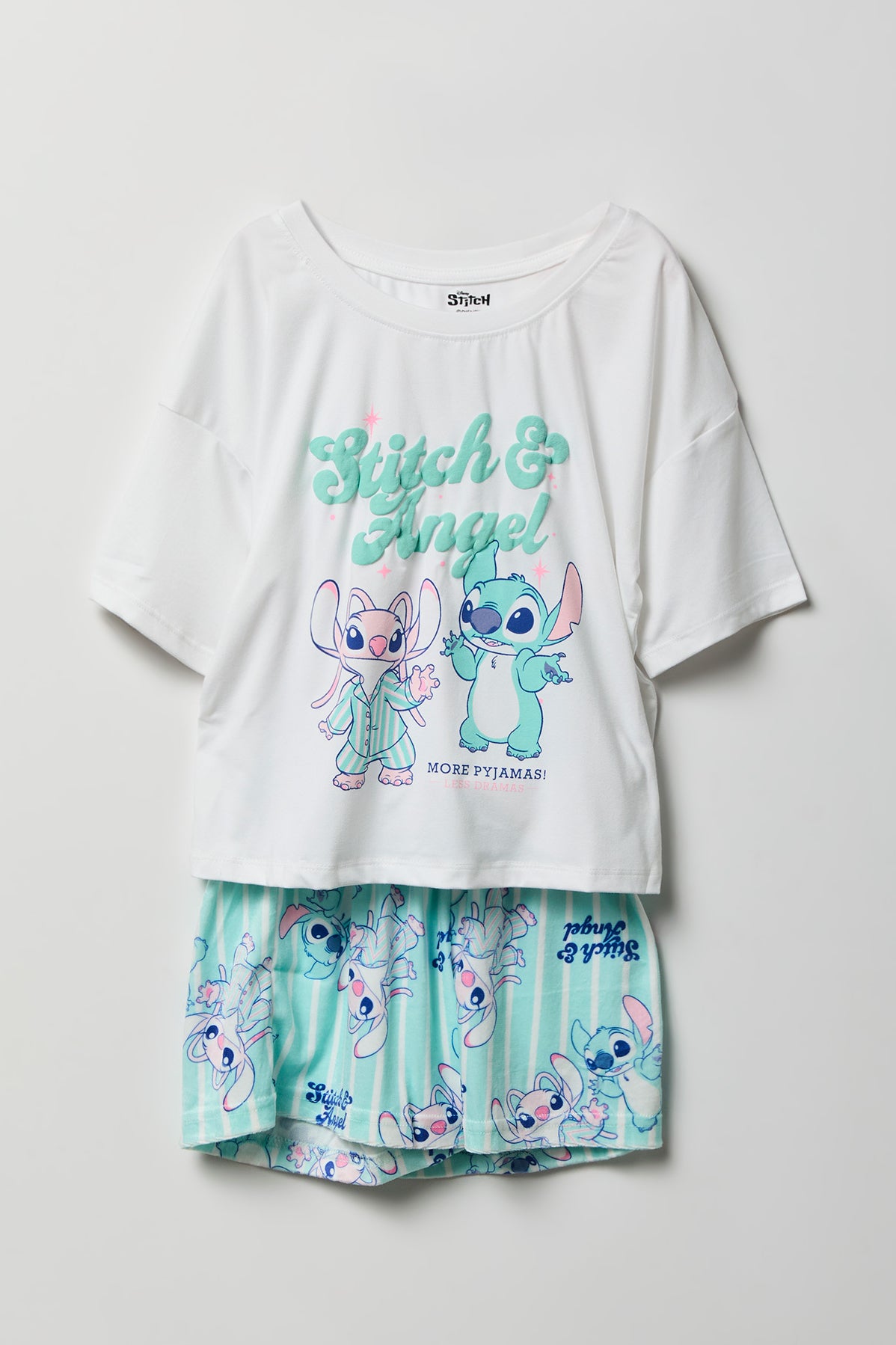 Ensemble pyjama avec t-shirt à imprimé Stitch et short pour fille