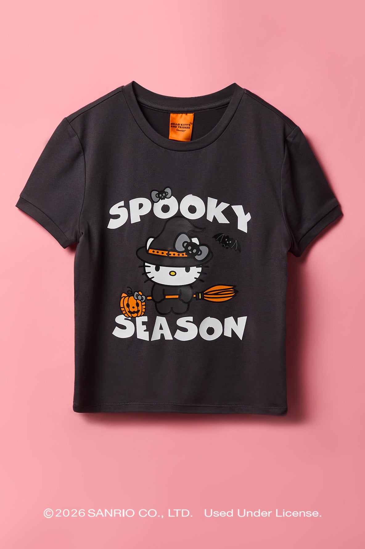 Alt View 2. Hello Kitty® Girls Halloween T-Shirt & Short Pajama Set - Black