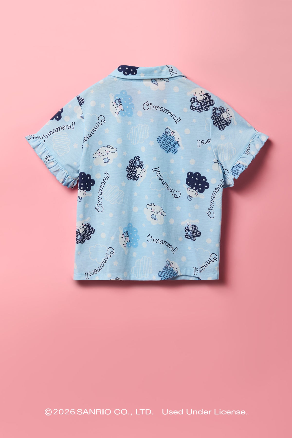 Vue alternative 3. Ensemble pyjama avec haut boutonné à imprimé Cinnamoroll™ et short pour fille