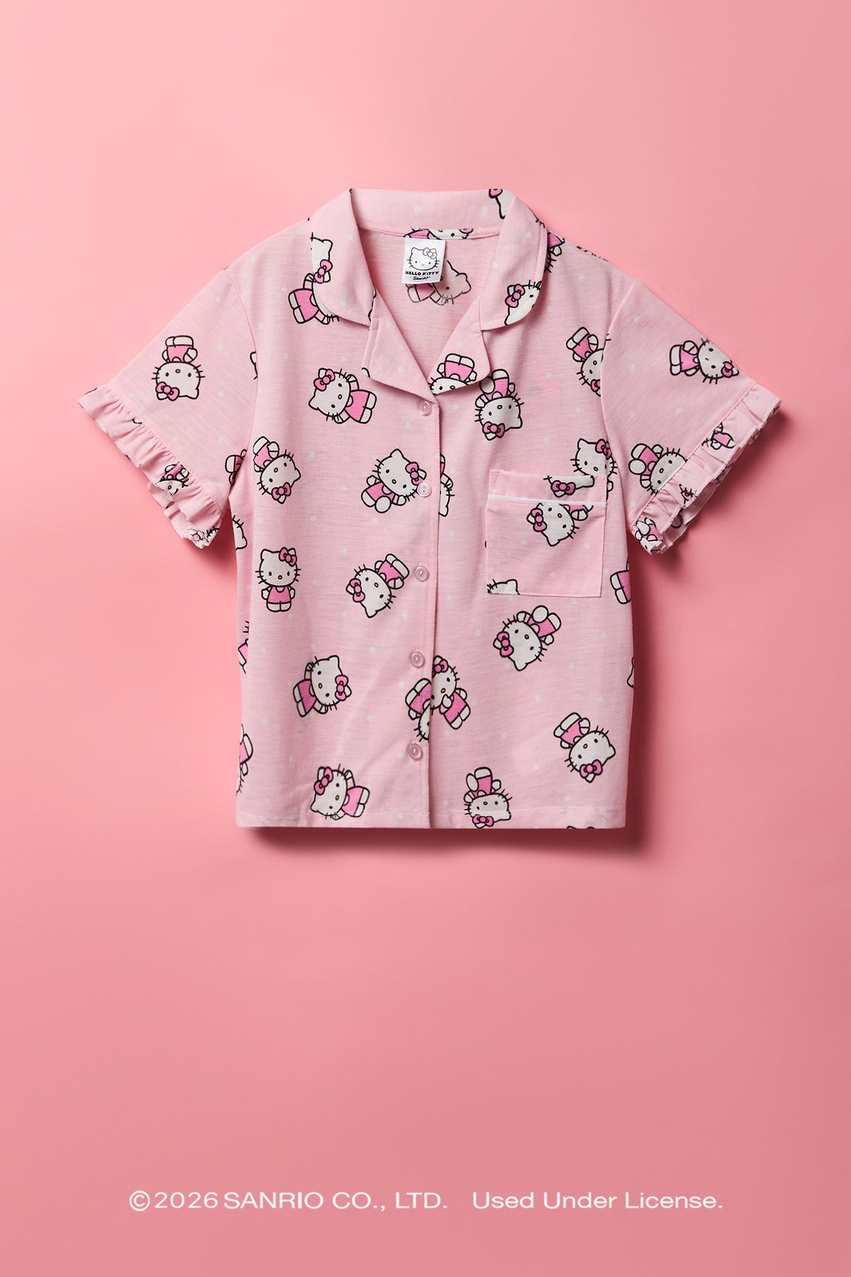 Vue alternative 2. Ensemble pyjama avec haut boutonné à imprimé Hello Kitty® et short pour fille