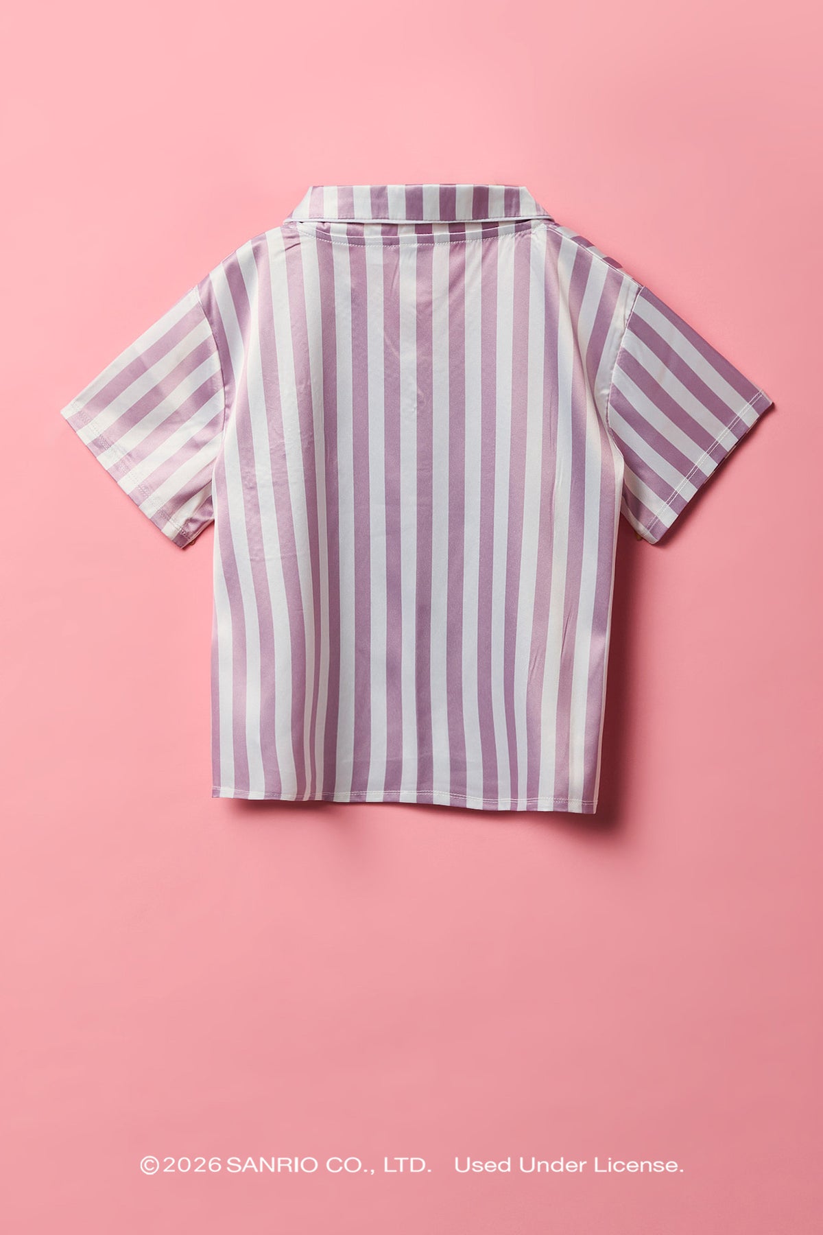 Vue alternative 3. Ensemble pyjama avec haut boutonné à motif brodé Kuromi™ pour fille