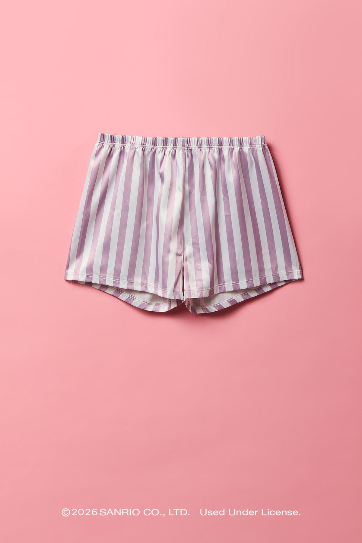 Vue alternative 4. Ensemble pyjama avec haut boutonné à motif brodé Kuromi™ pour fille