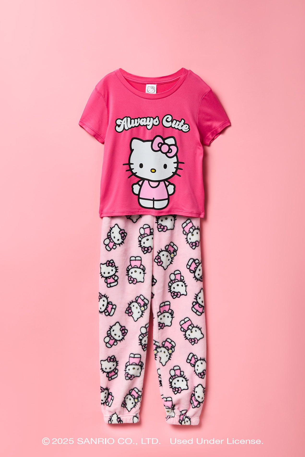 Hello Kitty® T-Shirt & Pant Pajama Set – Urban Planet