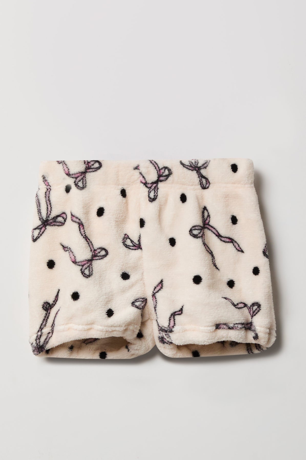 Vue alternative 4. Ensemble pyjama avec t-shirt imprimé et short en peluche pour fille