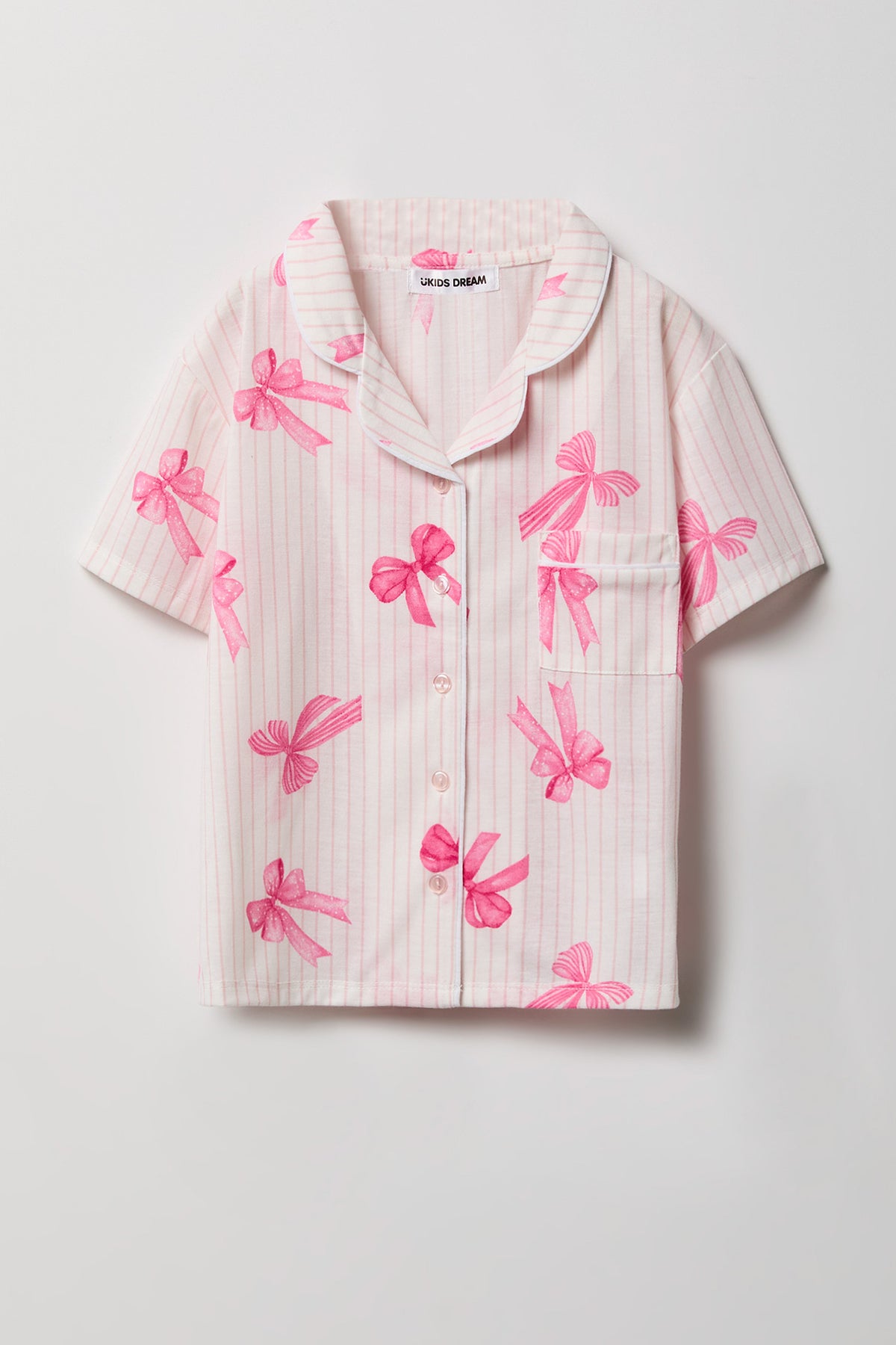 Vue alternative 2. Ensemble pyjama avec haut boutonné et short pour fille