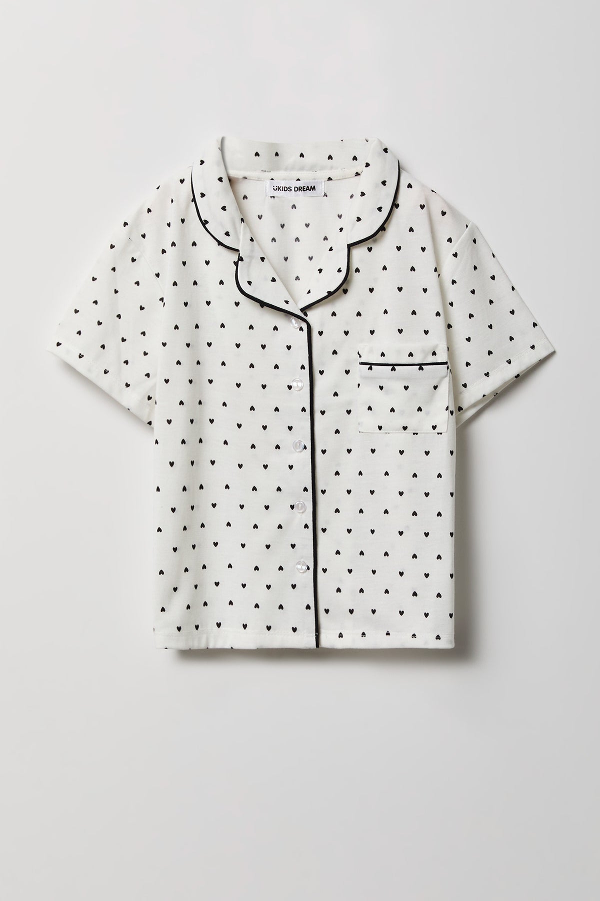 Vue alternative 2. Ensemble pyjama avec haut boutonné et short pour fille