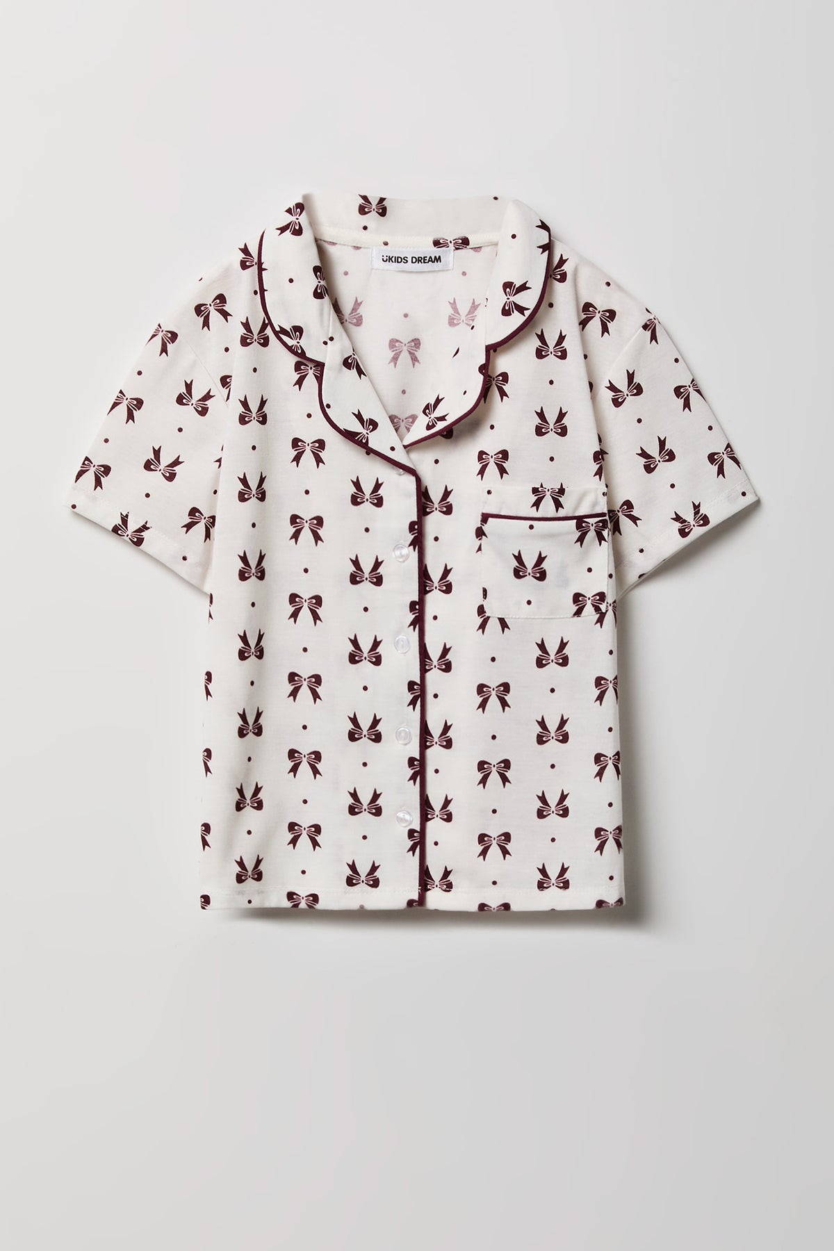 Vue alternative 2. Ensemble pyjama avec haut boutonné et short pour fille