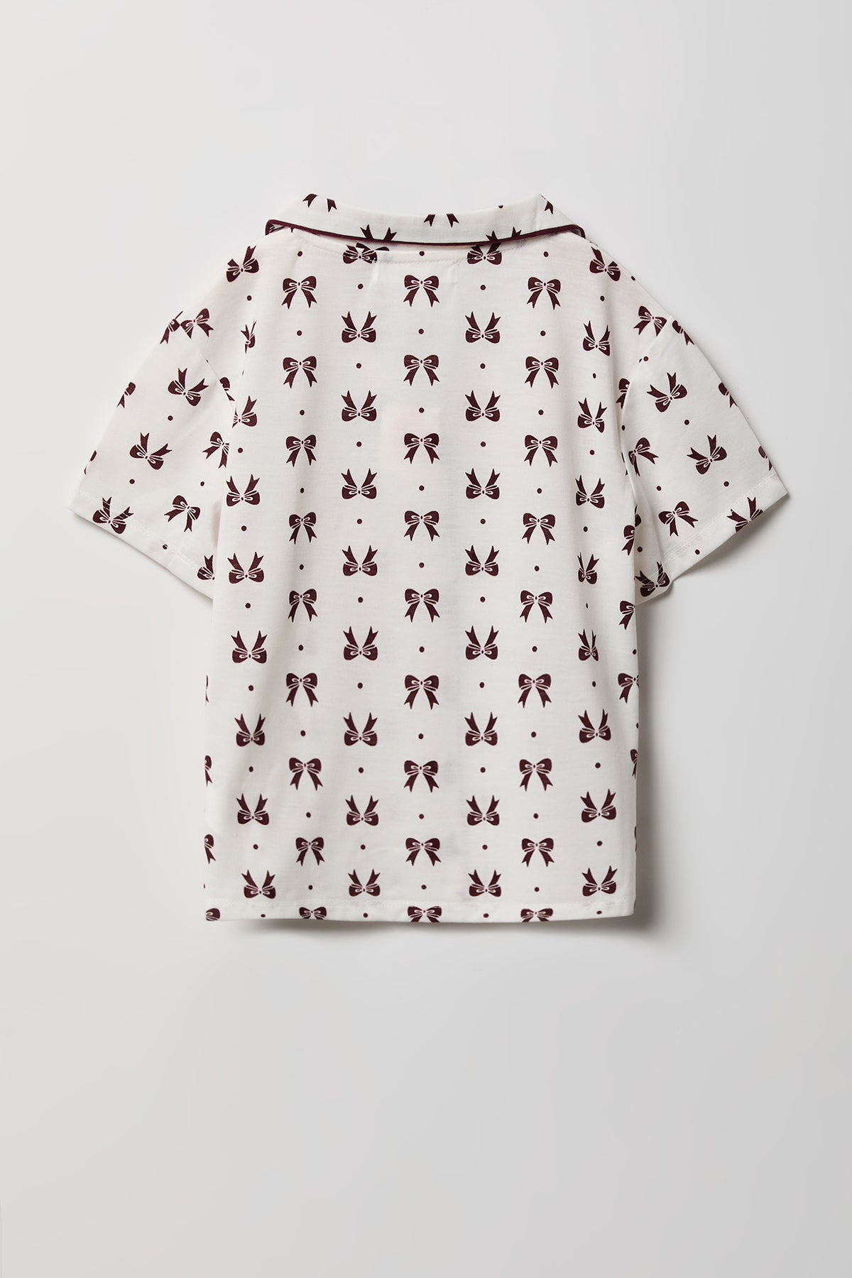 Vue alternative 3. Ensemble pyjama avec haut boutonné et short pour fille