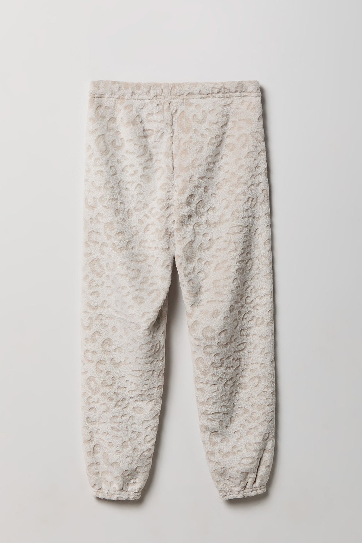 Alt View 5. Girls Graphic T-Shirt & Plush Pant Pajama Set - Leopard